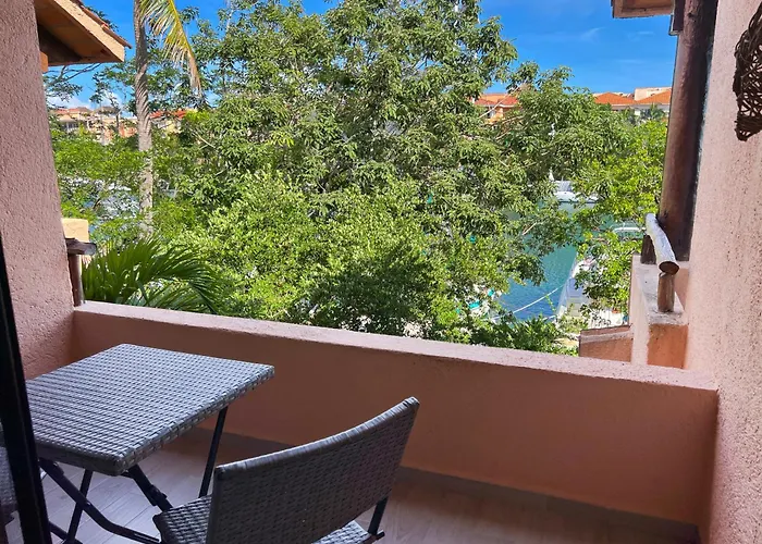 Ocean & Marina Views,affordable,spoil Yourself! *